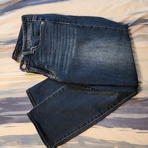 Lucky Jeans Mid-Rise Sweet Crop Size 8/29 EUC